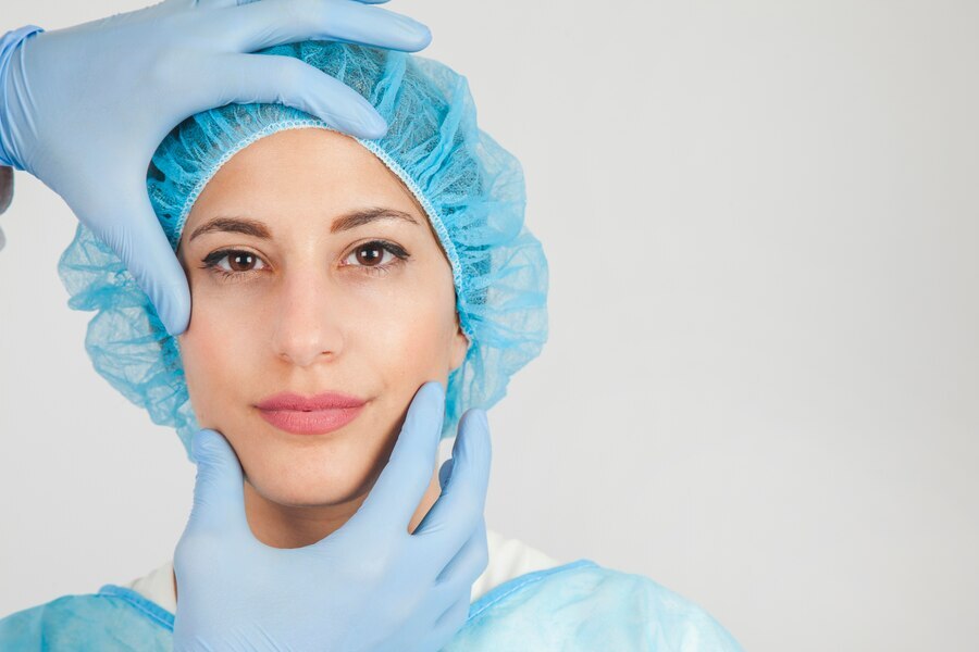 Best Plastic Surgeon in Gaur City