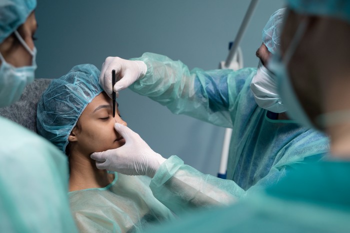 Plastic Surgery for Acne Scars in Crossing Republik