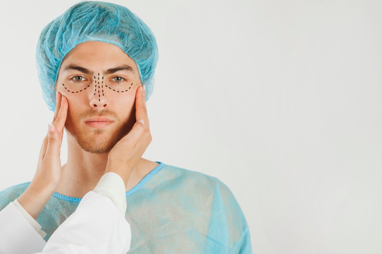 Rhinoplasty Surgeon in Noida